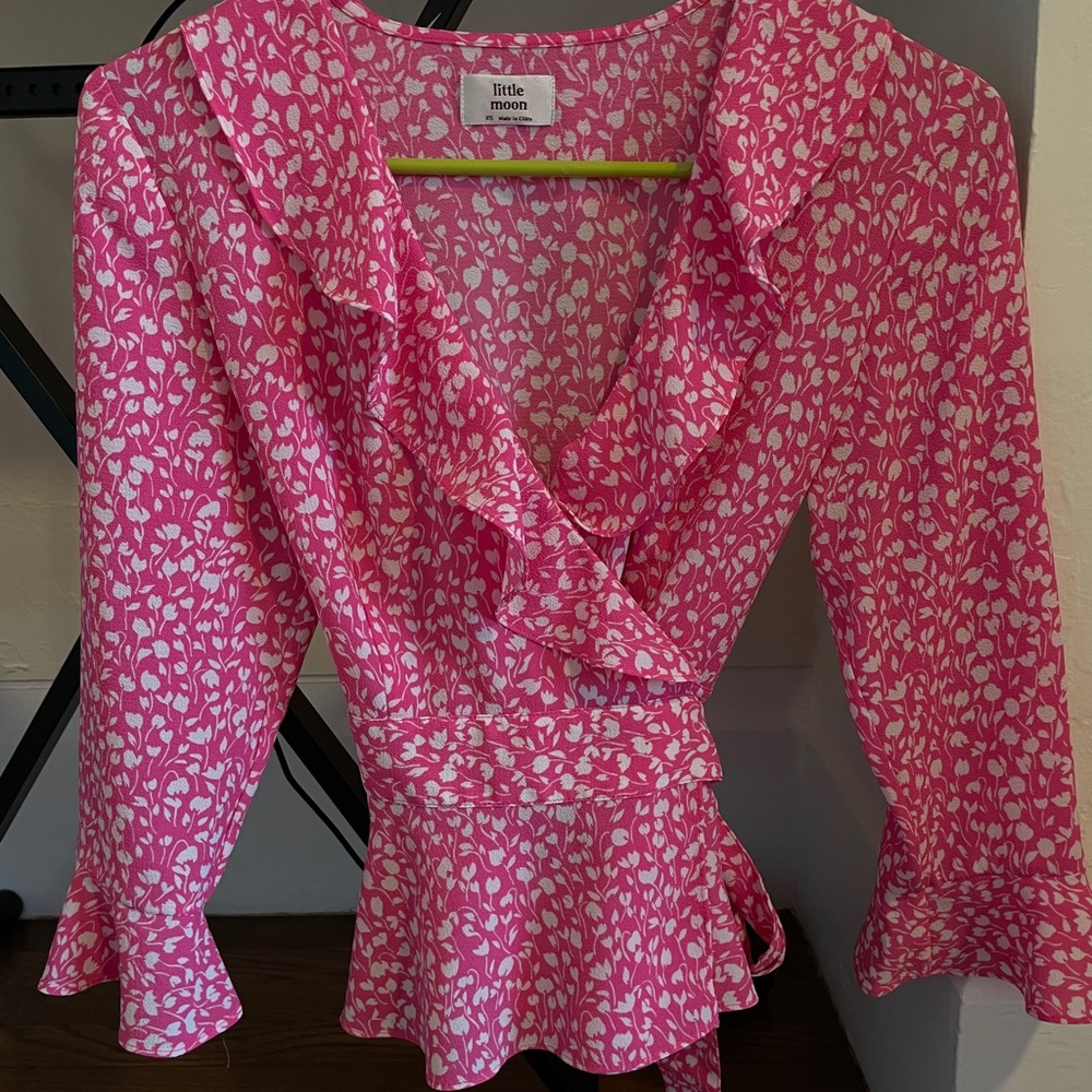 Aritzia Pink Floral Blouse little moon XS wrap ruffle romantic